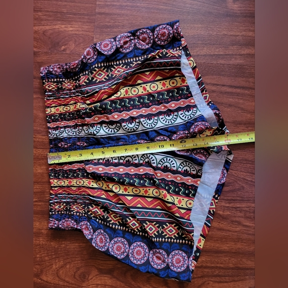 Womens Multicoloured Geometric Polyester Cut-Off Shorts Size L Regular - Picture 7 of 8
